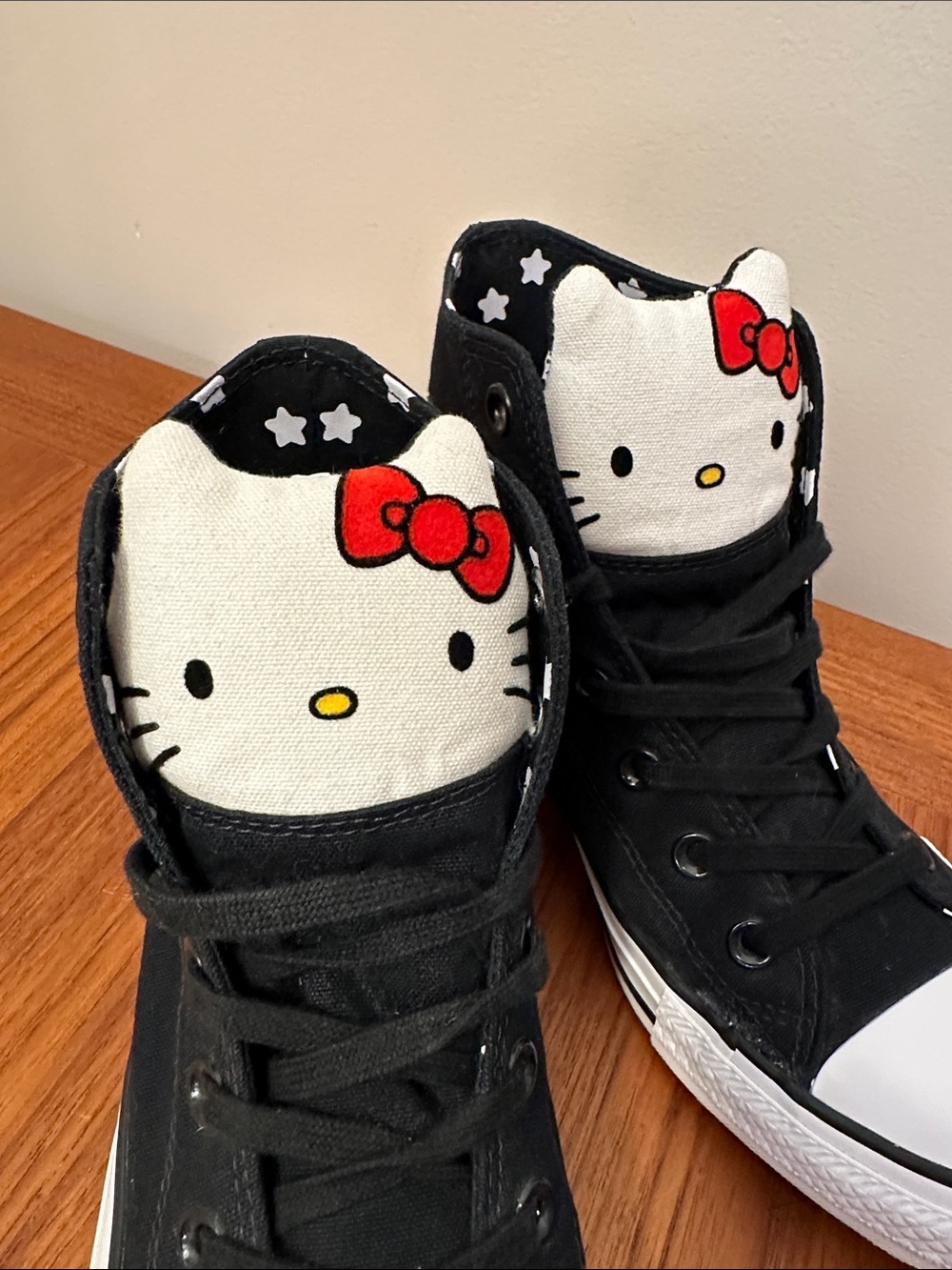 Converse x Hello Kitty Black Canvas High-Top Chucks Ws 8 / Ms 6 - Picture 6 of 6